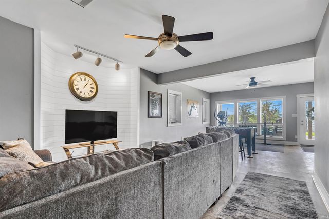 9547 S Harbour Pointe Drive, Bloomington, IN 47401