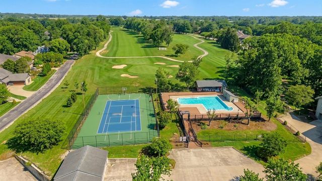 9547 S Harbour Pointe Drive, Bloomington, IN 47401