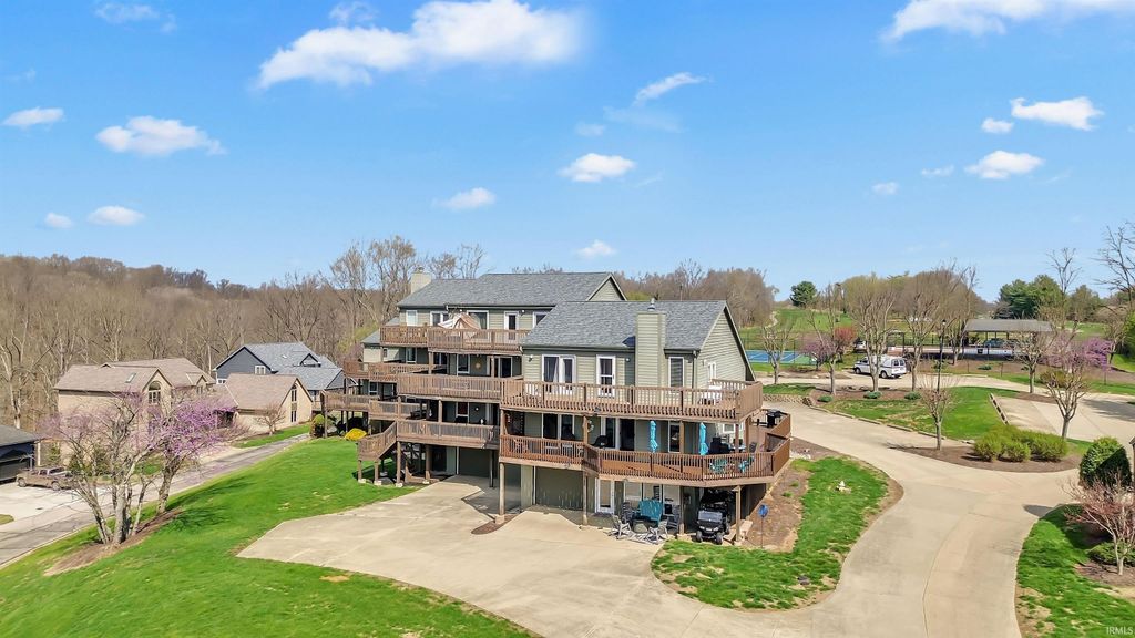 9547 S Harbour Pointe Drive, Bloomington, IN 47401