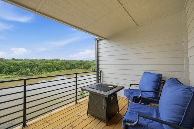 125 Greenway Bend, Pottsboro, TX 75076