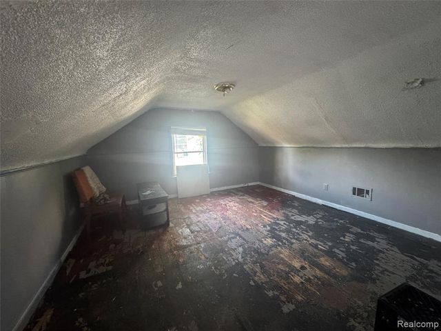 7666 Penrod Street, Detroit, MI 48228