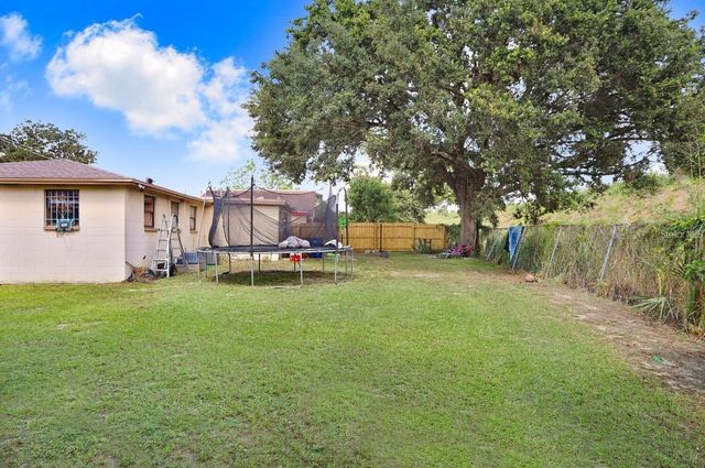 4833 ASHLAND DRIVE, Tampa, FL 33610