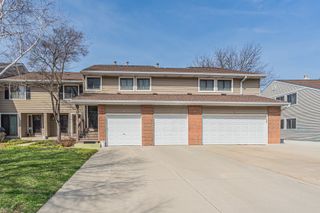 924 Hidden Lake Drive 924, Buffalo Grove, IL 60089