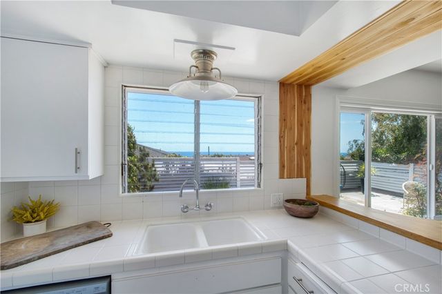 1575 Via Majorca, Laguna Beach, CA 92651