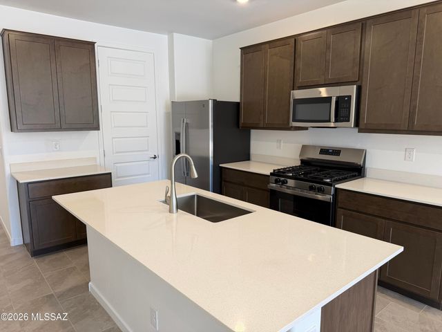 13990 E Corte Del Renegado, Vail, AZ 85641