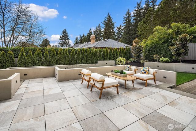 7611 NE 12th Street, Medina, WA 98039