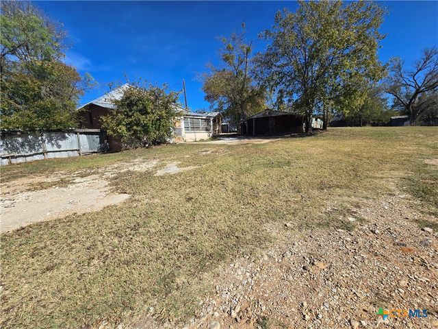 102 E Main Street, Gatesville, TX 76528