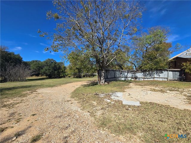 102 E Main Street, Gatesville, TX 76528