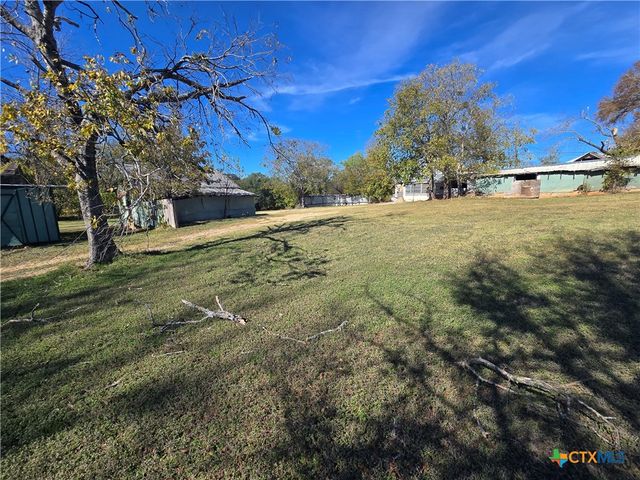 102 E Main Street, Gatesville, TX 76528