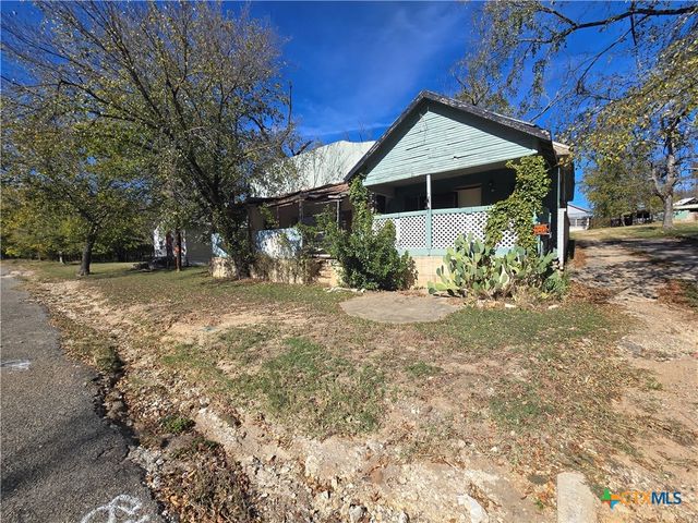 102 E Main Street, Gatesville, TX 76528