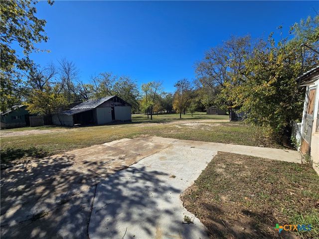 102 E Main Street, Gatesville, TX 76528