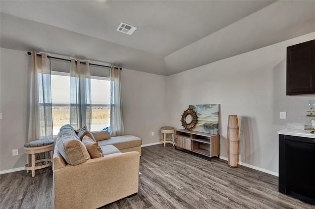 10301 NW 19th Street, Oklahoma City, OK 73127