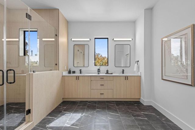 3315 W GRACE STREET, Tampa, FL 33607