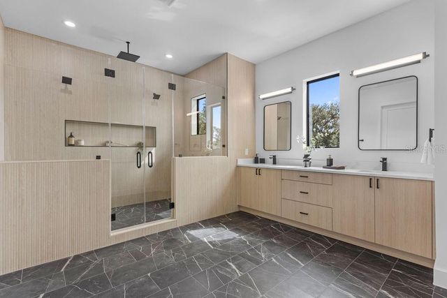 3315 W GRACE STREET, Tampa, FL 33607