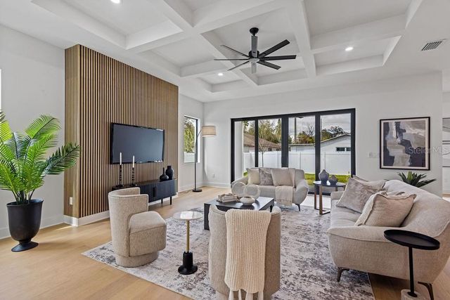 3315 W GRACE STREET, Tampa, FL 33607