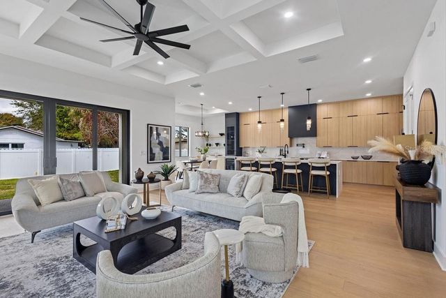 3315 W GRACE STREET, Tampa, FL 33607