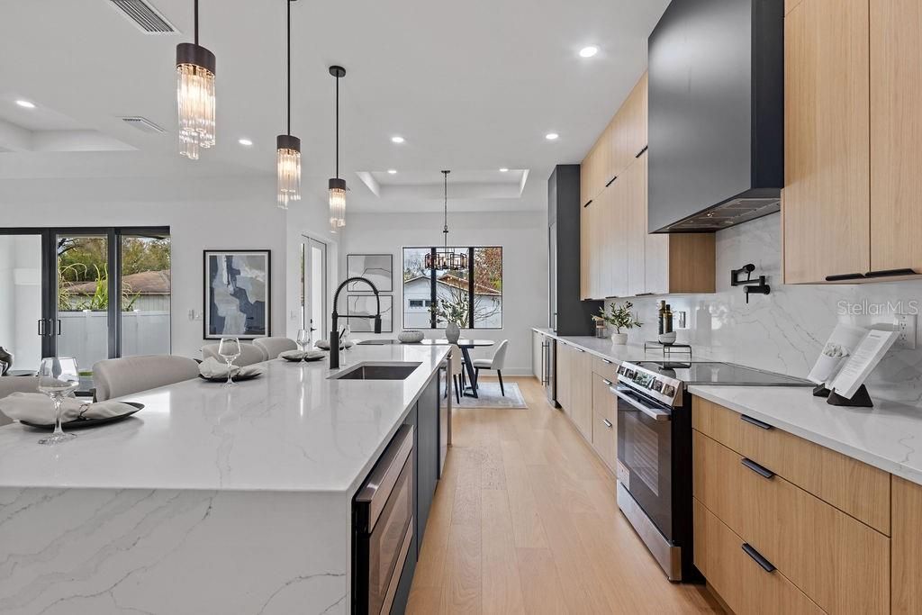 Image 14 of property listing at 3315 W GRACE STREET, Tampa, FL 33607