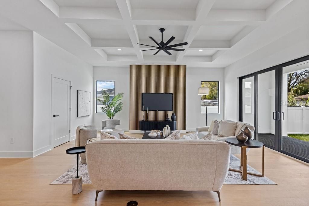 Image 3 of property listing at 3315 W GRACE STREET, Tampa, FL 33607