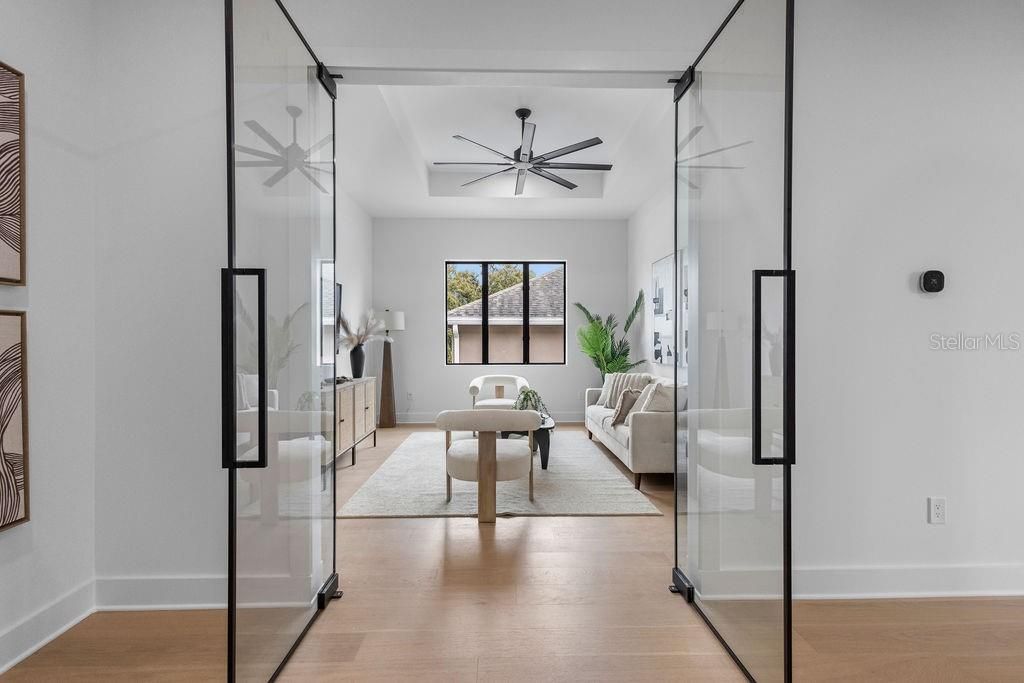 Image 33 of property listing at 3315 W GRACE STREET, Tampa, FL 33607