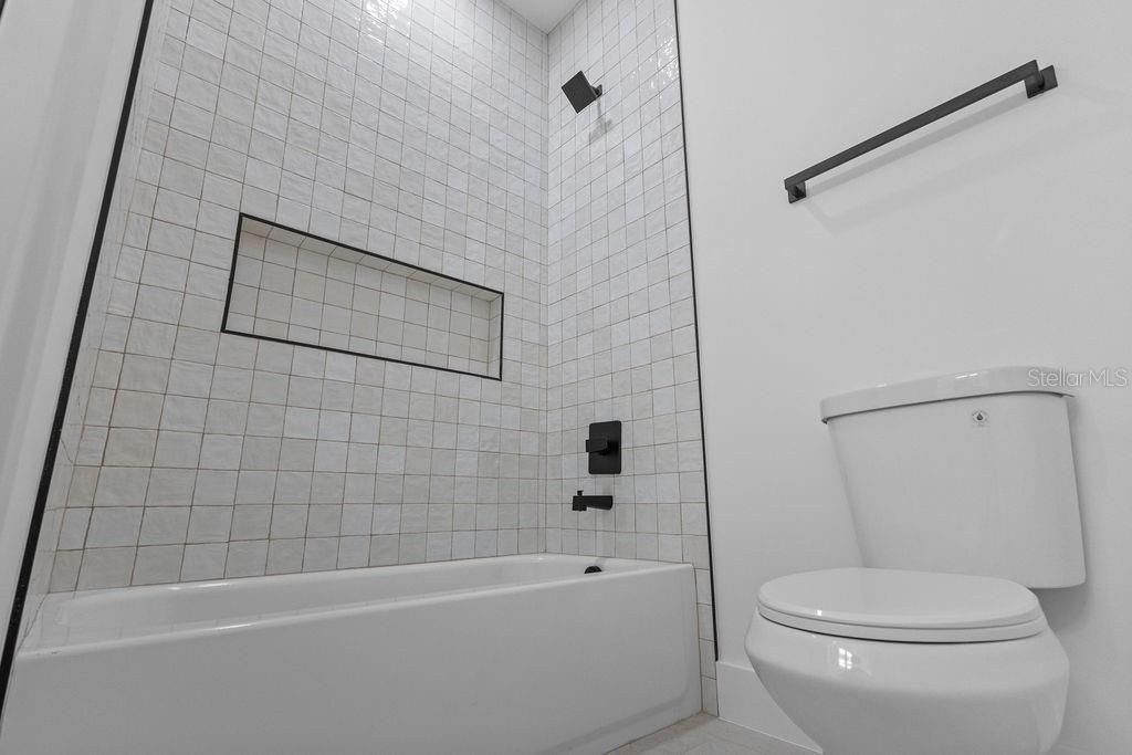 Image 41 of property listing at 3315 W GRACE STREET, Tampa, FL 33607