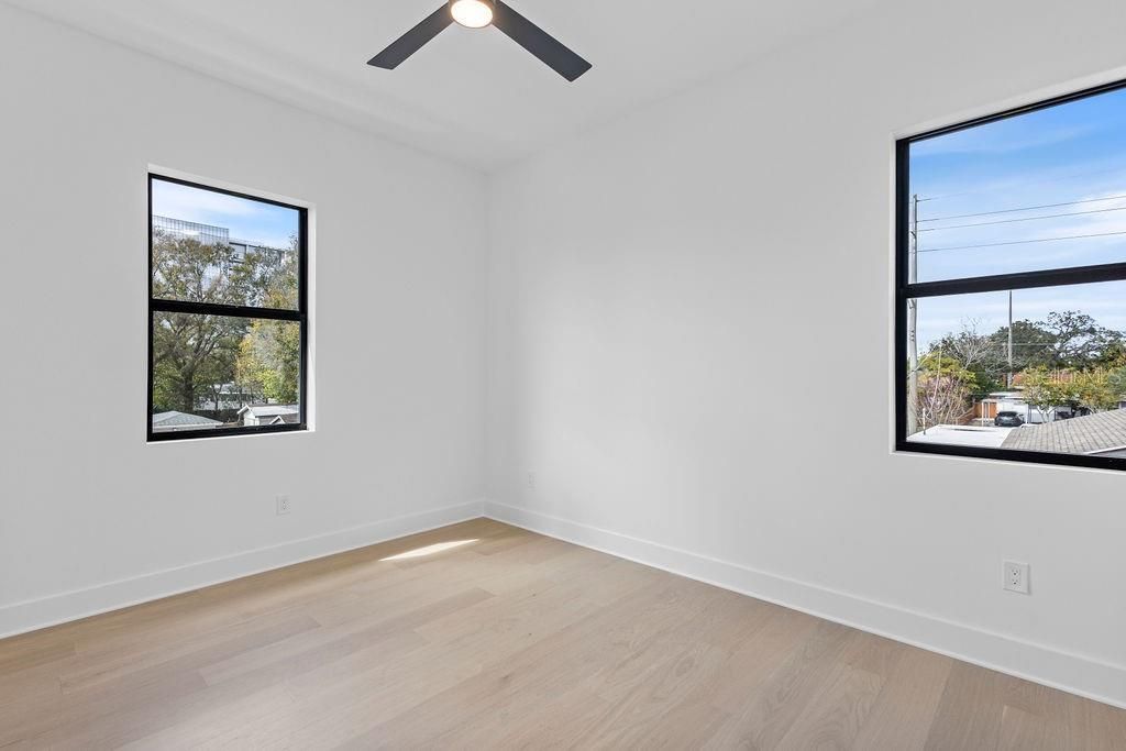 Image 43 of property listing at 3315 W GRACE STREET, Tampa, FL 33607