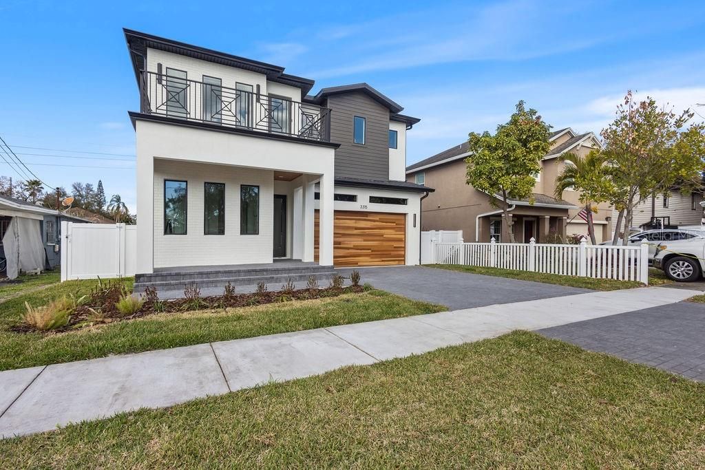 Image 55 of property listing at 3315 W GRACE STREET, Tampa, FL 33607