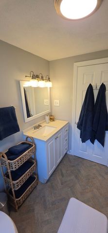 14 Indian Road, Marshfield, MA 02050