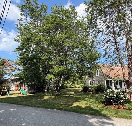 14 Indian Road, Marshfield, MA 02050