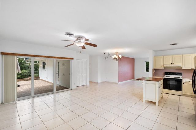 13988 Lake Lure Court, Miami Lakes, FL 33014
