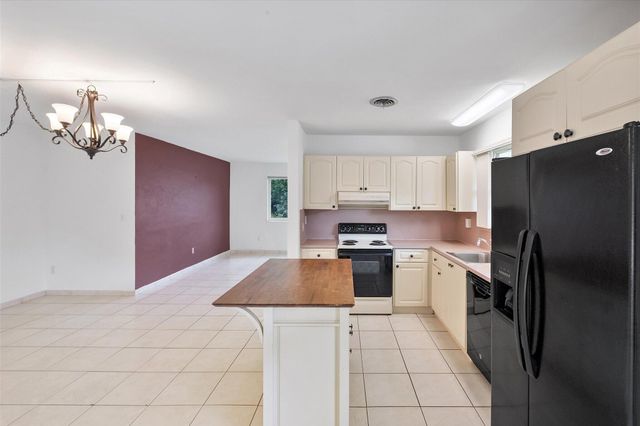 13988 Lake Lure Court, Miami Lakes, FL 33014
