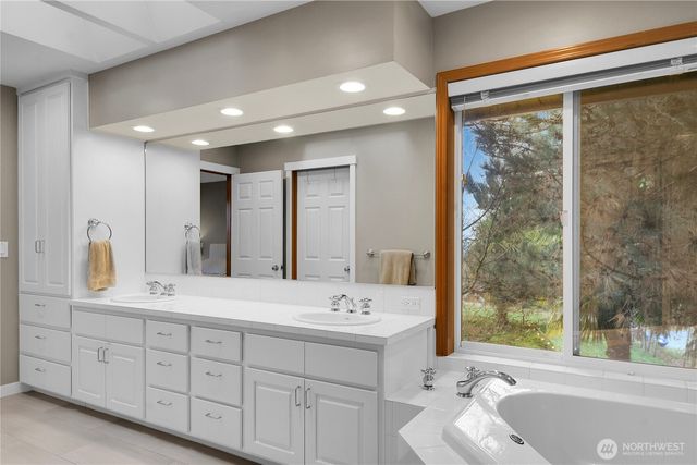 513 Vernon Road, Lake Stevens, WA 98258