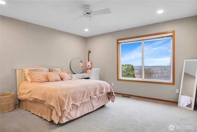 513 Vernon Road, Lake Stevens, WA 98258