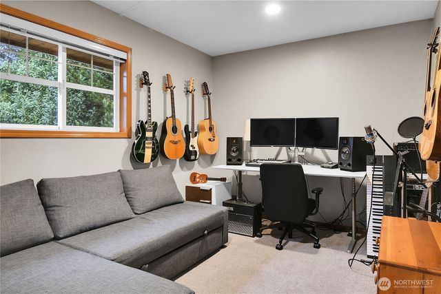 513 Vernon Road, Lake Stevens, WA 98258