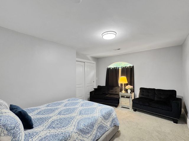 10644 S Peoria Street, Chicago, IL 60643