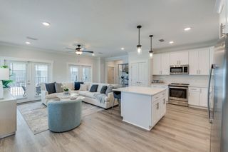 100 Beach Drive, Unit 9, Destin, FL 32541