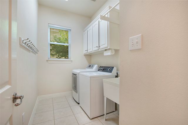 2327 Clearspring Drive N, Irving, TX 75063