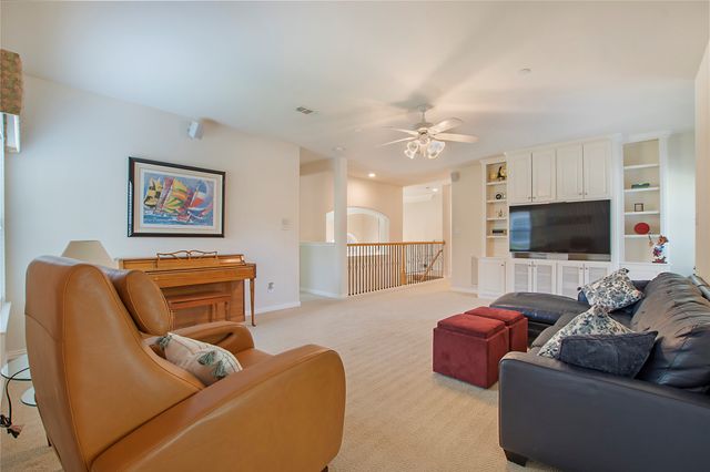 2327 Clearspring Drive N, Irving, TX 75063