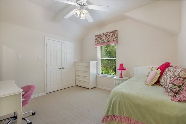 2327 Clearspring Drive N, Irving, TX 75063