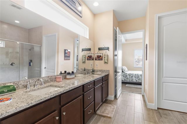 2724 SOUTHLAND STREET, St Cloud, FL 34772