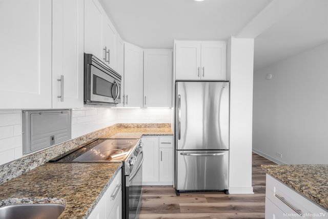 3900 N Lake Shore Drive 9K, Chicago, IL 60613
