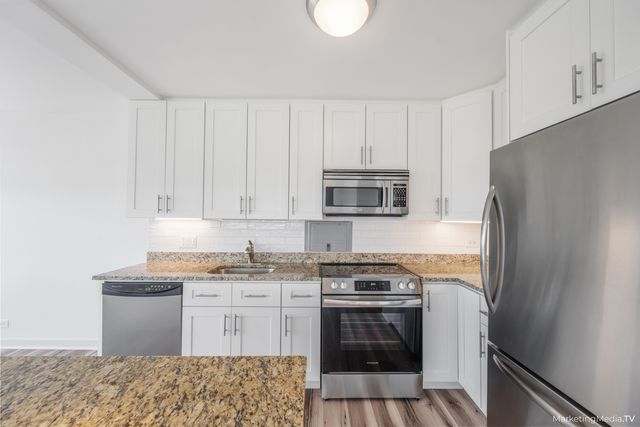 3900 N Lake Shore Drive 9K, Chicago, IL 60613