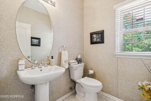5 Georgiann Lane, Millstone, NJ 08510
