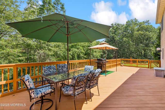 5 Georgiann Lane, Millstone, NJ 08510