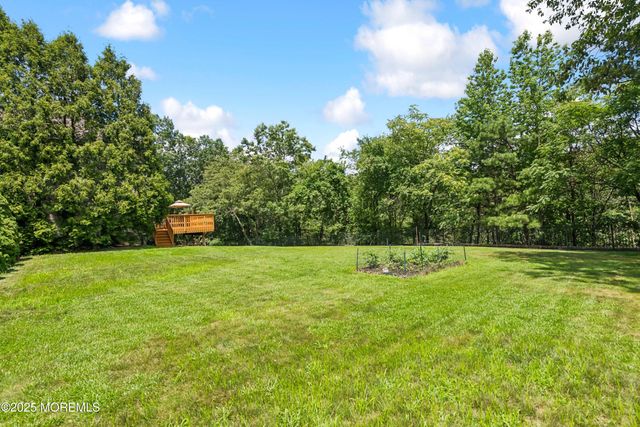 5 Georgiann Lane, Millstone, NJ 08510