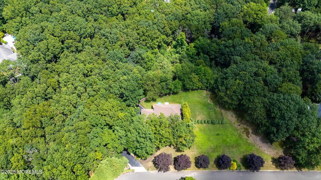 5 Georgiann Lane, Millstone, NJ 08510
