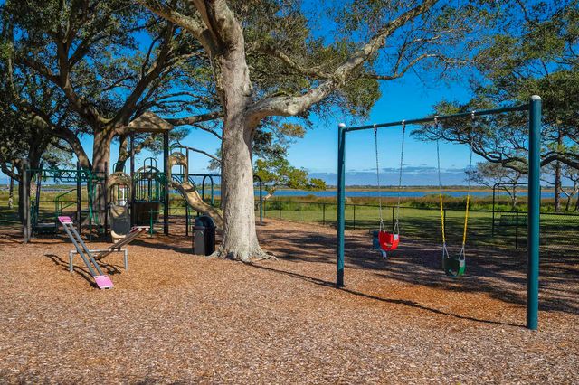 931 Espinado Ave, St Augustine, FL 32086