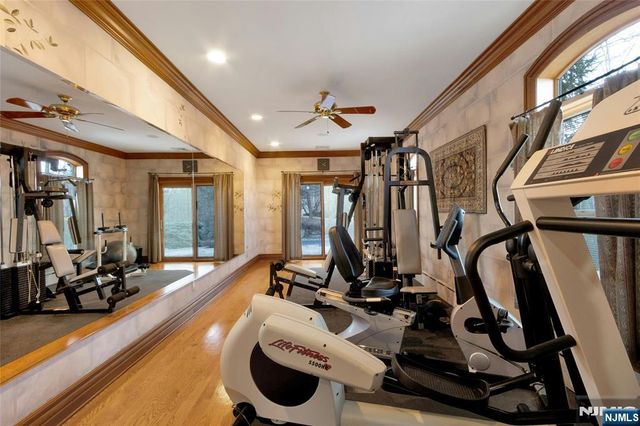 7 Finn Court, Mahwah, NJ 07430