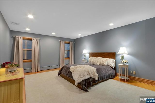 7 Finn Court, Mahwah, NJ 07430