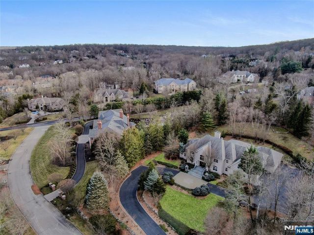 7 Finn Court, Mahwah, NJ 07430