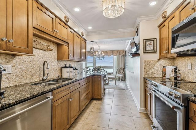 634 EDGEWATER DRIVE 744, Dunedin, FL 34698